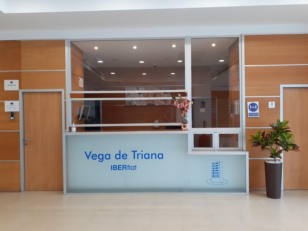 Iberflat Vega De Triana Apartment Camas Exterior photo