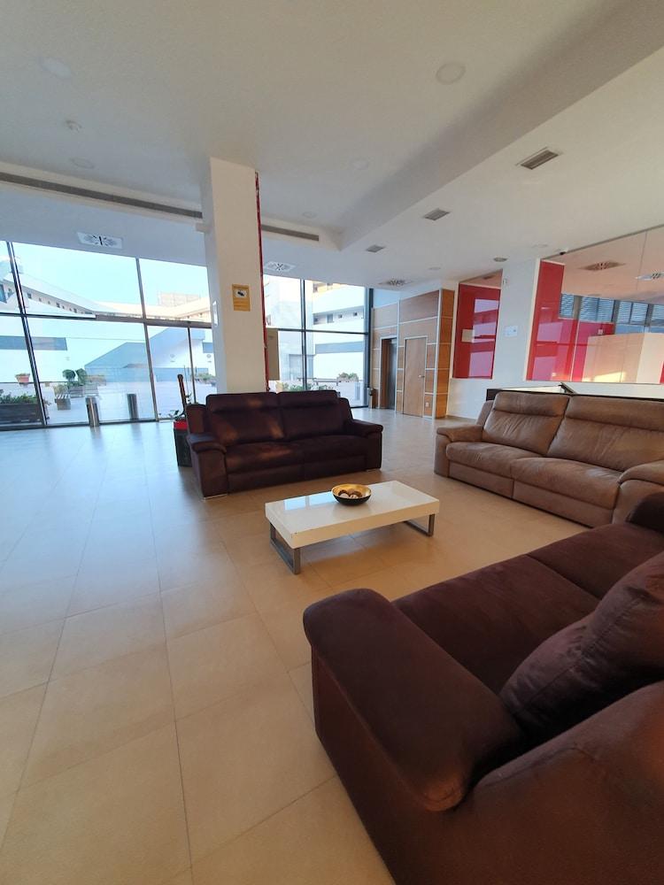 Iberflat Vega De Triana Apartment Camas Exterior photo