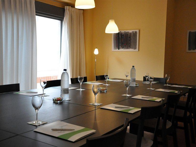 Iberflat Vega De Triana Apartment Camas Exterior photo